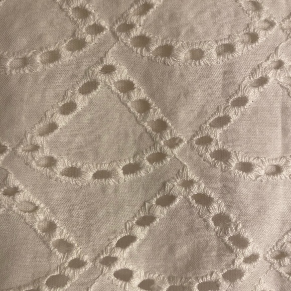 Urban Outfitters Eyelet Lace Minidress NWT - Picture 4 of 4